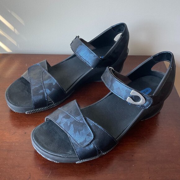 Wolky Epoch Sandals - Picture 1 of 4
